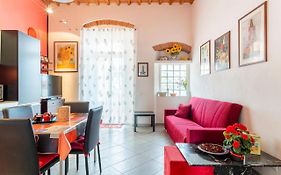 Piazza Sforzini Cozy Apartment Near The Sea!
